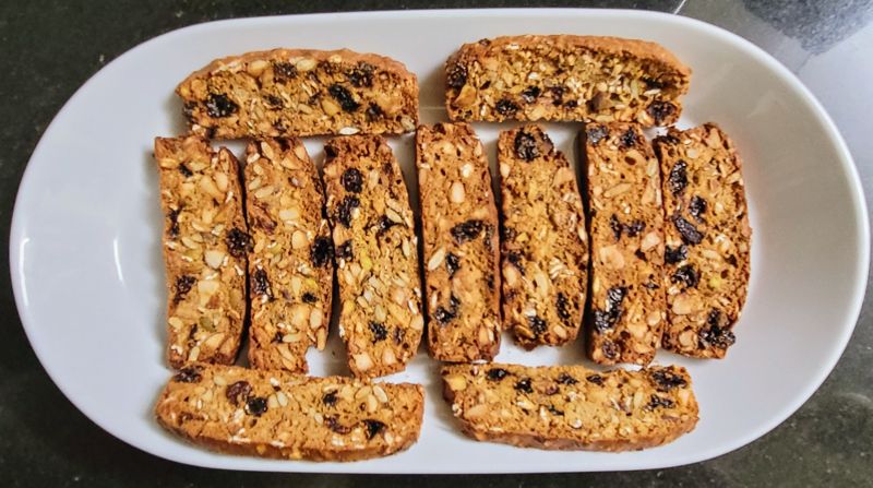 Nuts, Seeds and Fruit Rusk